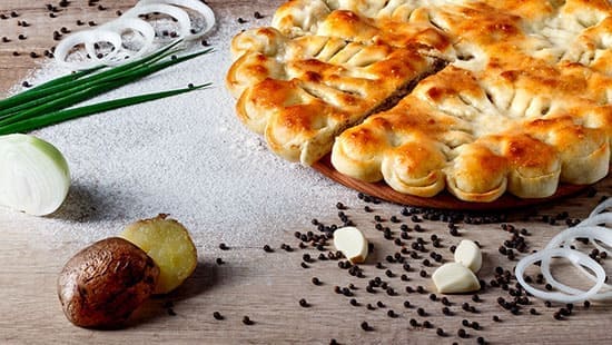 Осетинский пирог с говядиной и картофелем - фото 1